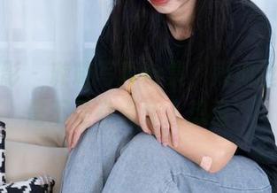 甜予摄影 – 璇璇写真合集，薄肉丝的柔美是不是有点让人想歪？
