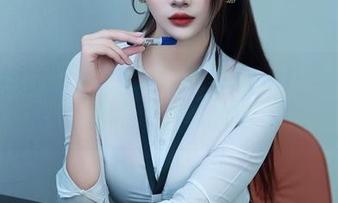 秀人网 – 传说中的私房图包，z杯悠悠和她的棉袜小故事