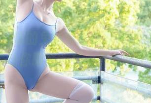 秀人网 – 你的兔妹妹旅拍原图大公开，合集让你眼前一亮，小心晕眩哦