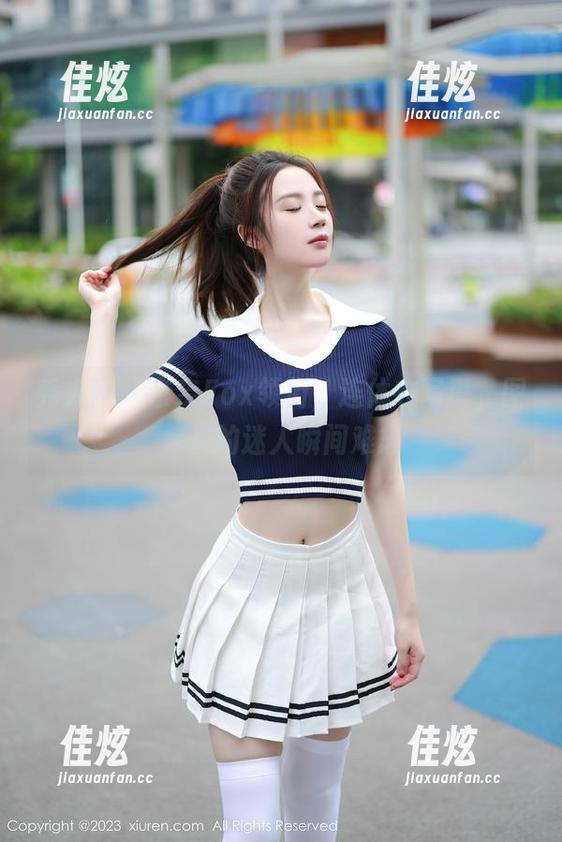 秀人网 - 奈奈Fox领衔，连体衣写真，图包里的迷人瞬间难忘