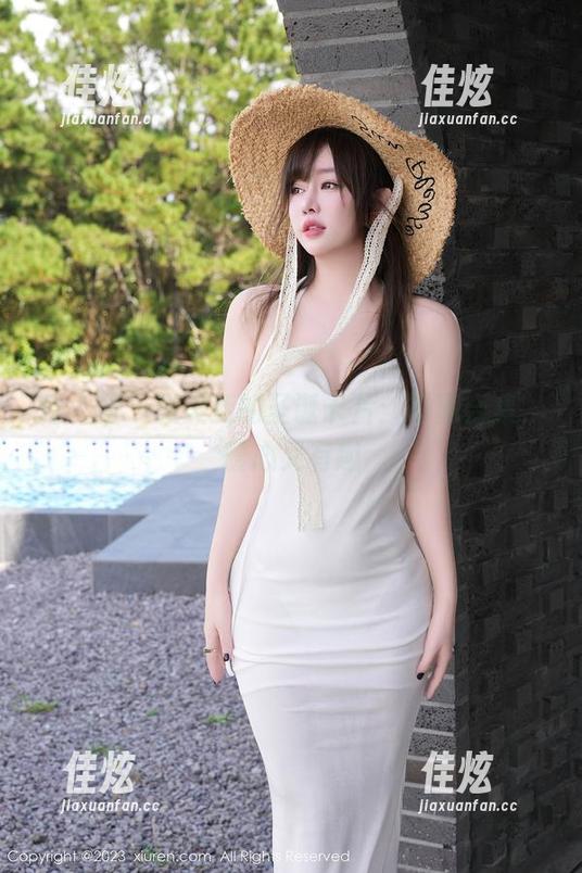 秀人网 - 张美荧的圣诞卡片：写真合集，暖心又有趣