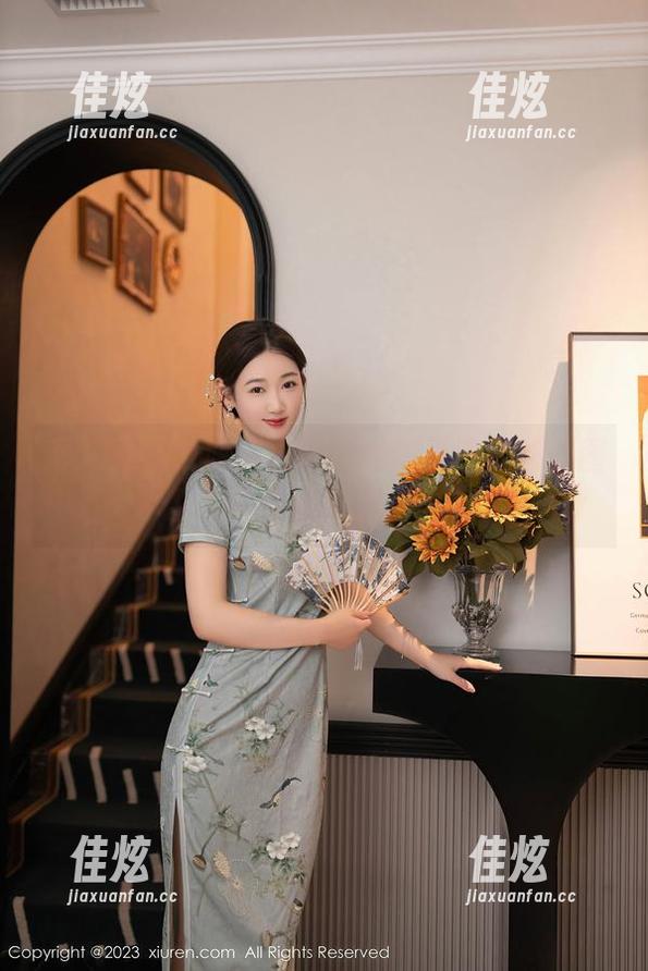 秀人网 - 田冰冰女友：光影里的隐秘原图，和让人心动的图片！