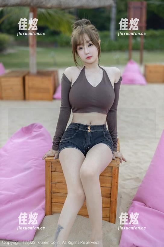 秀人网 - 原图大公开！程程程护士写真，超出你的想象！