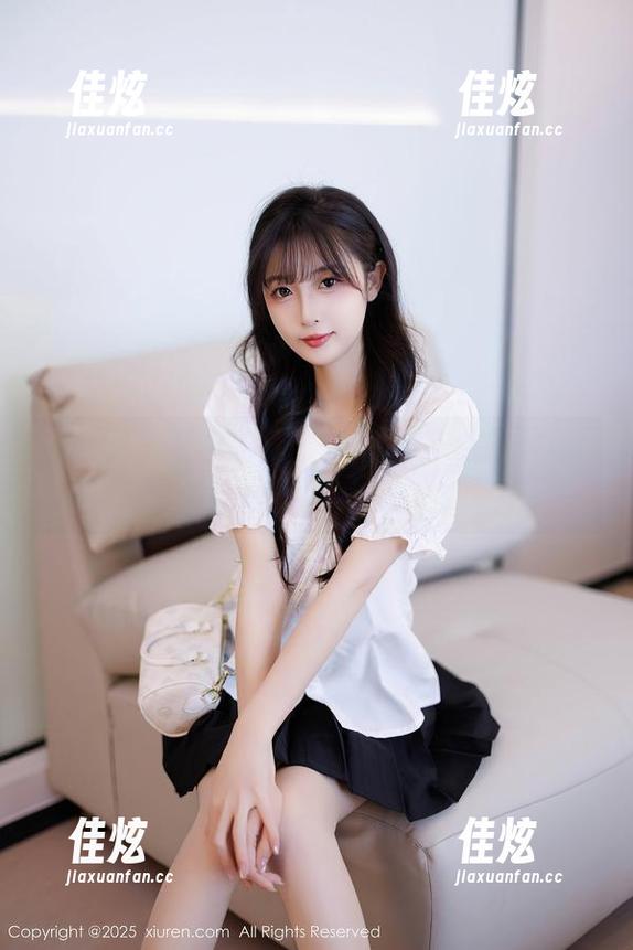 秀人网 - 套图展示：米妮大萌萌把女孩的魅力放大了十倍！