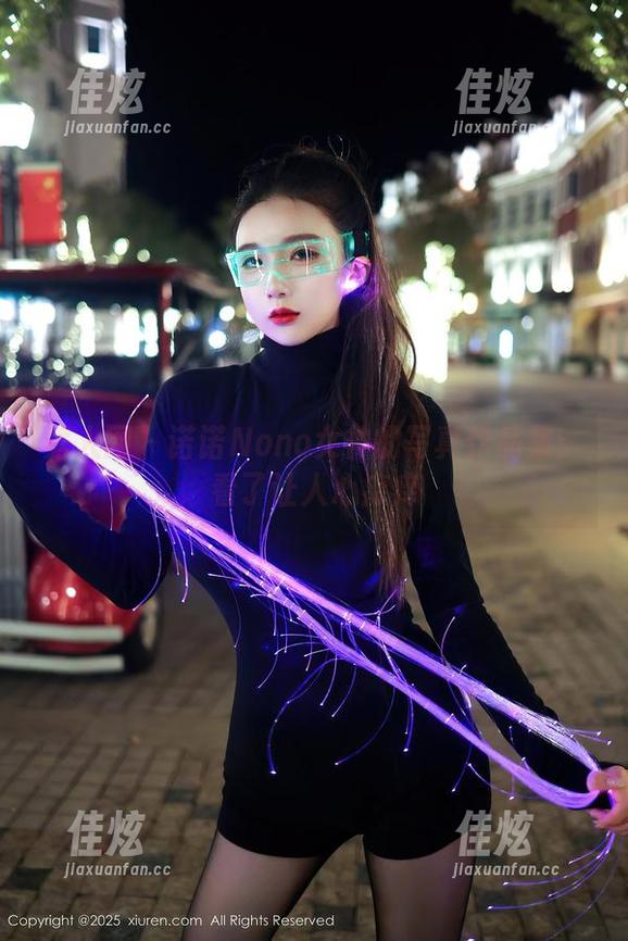 秀人网-诺诺Nono 秀人网 - 诺诺Nono女神的写真作品集:看了让人心痒痒
