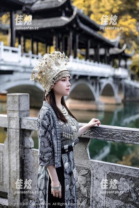 秀人网 - 观看金幼汐Vivian的丝袜写真：心跳加速的滋味，嘿，你懂的！