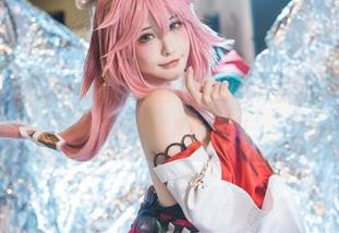 糖果果Candy的户外校服写真集：每一张照片都是一个需要审慎解读的故事，更新来啦！