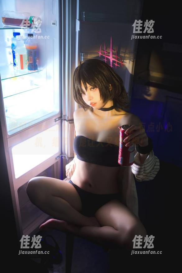 纸悦Etsu_ko的优香睡衣写真，有点小心机，细节真是让人又爱又恨！