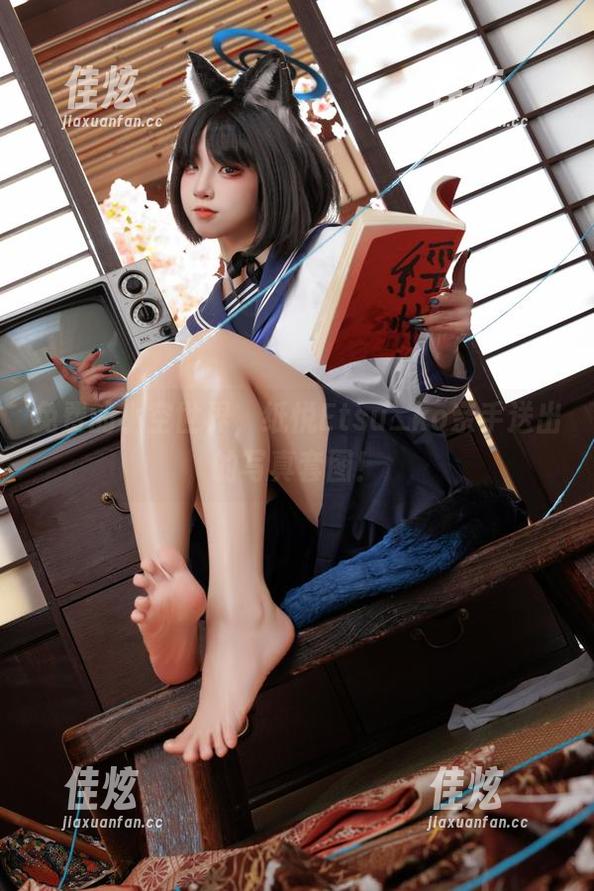 免费的小空世界，纸悦Etsu_ko亲手送出的写真套图！