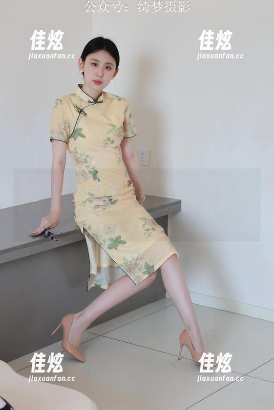 绮梦摄影 - 每一寸肌肤都在喊‘下载我’，团子美足的作品等你来体验，网盘走起！