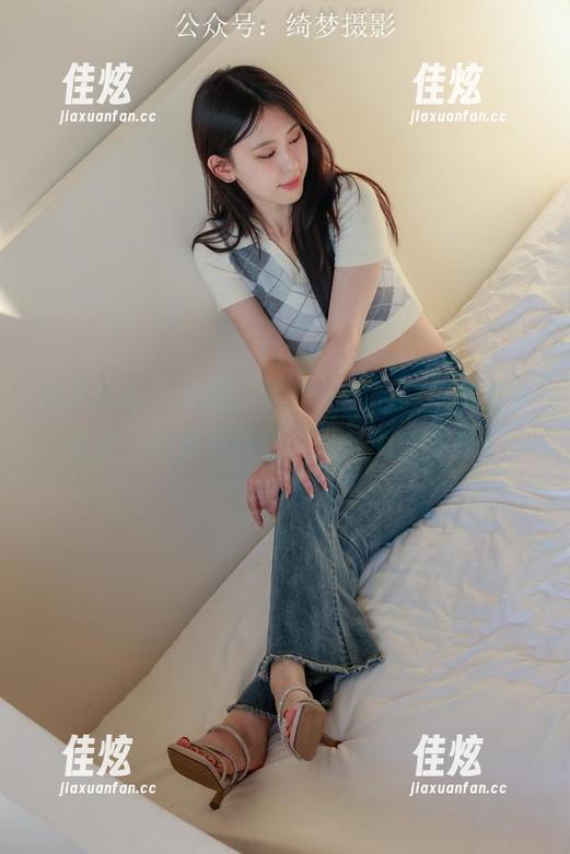 绮梦摄影 - 哎呀，露露女孩的图库实在太吸引，我忍不住要一口气刷完分享！