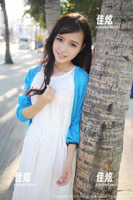美媛馆-Angela小热巴 美媛馆 - Angela小热巴穿上连体衣,竟然能把图片拍得如此撩人!