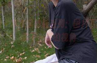 袜啵啵 – 木木运动鞋系列：图片下载，给你不一样的视角