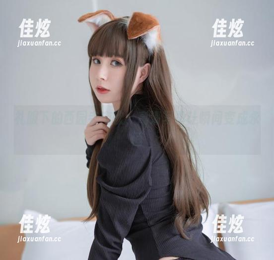 西园寺南歌 礼服下的西园寺南歌,高清写真让瞬间变成永恒
