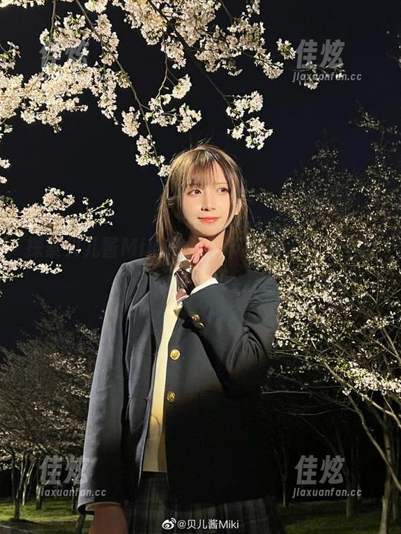 贝儿酱Miki 探索贝儿酱Miki的万圣节写真,私房里的小妖精