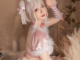 高清写真来袭，超皮皮皮奶和透明护士的奇妙邂逅
