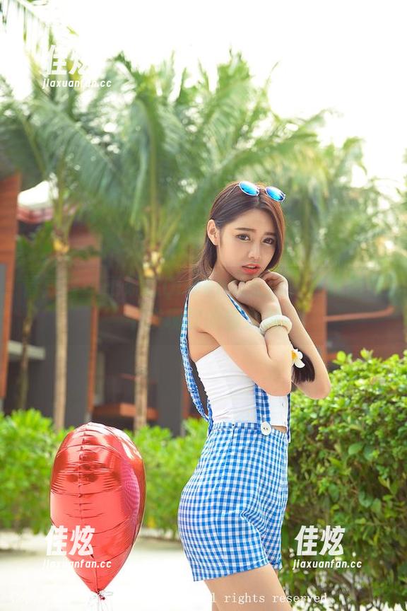 青豆客 - 王婉悠Queen的长腿，在线图集中发现你的新灵感